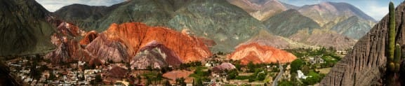 Humahuaca a été une voie de communication vitale entre l'Argentine et le Pérou à l'époque coloniale et préhispanique.